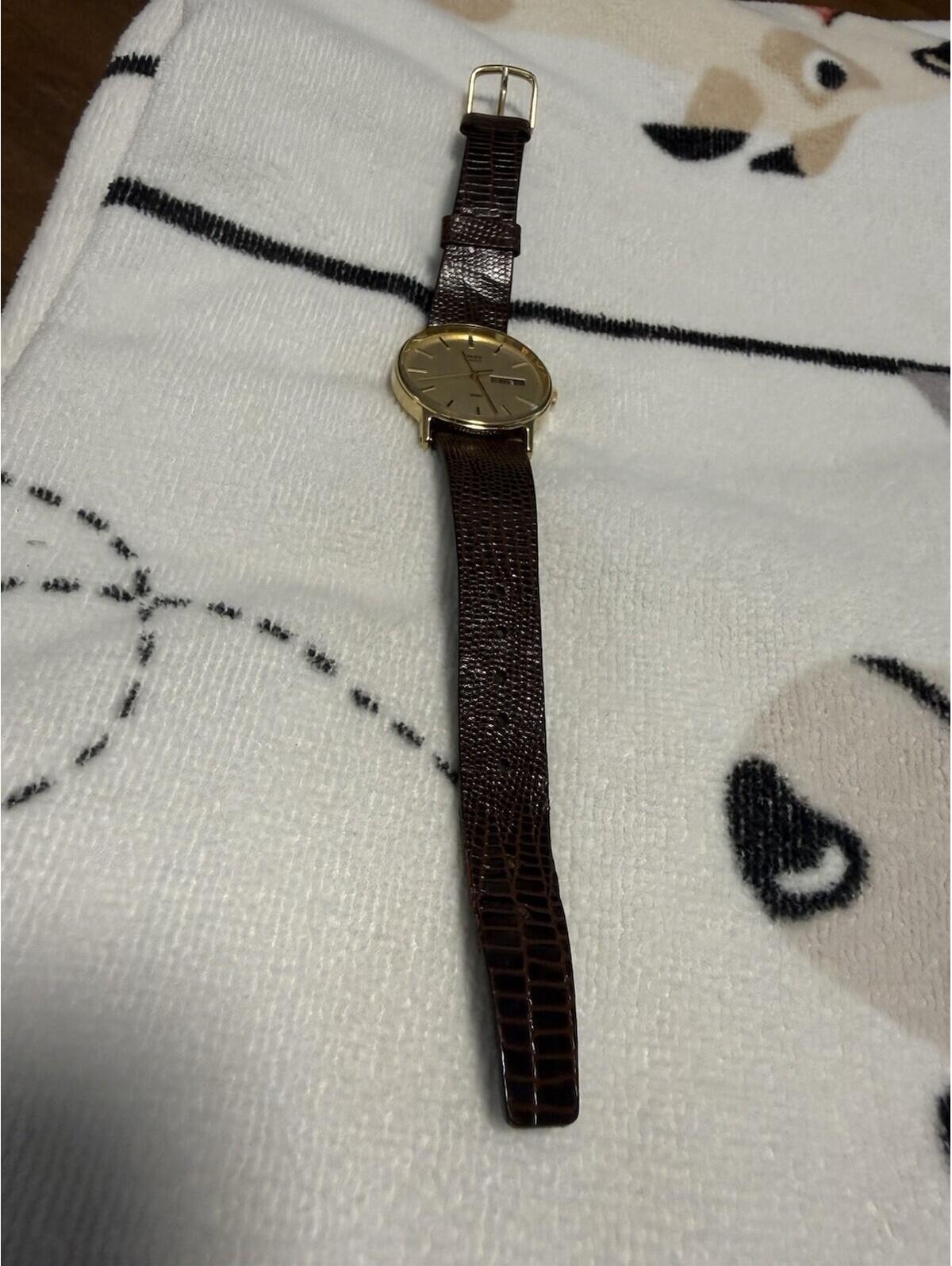 Vtg Timex Mens Watch 32mm Gold Dial Daydate New Brown Leather Bands Needs Ba